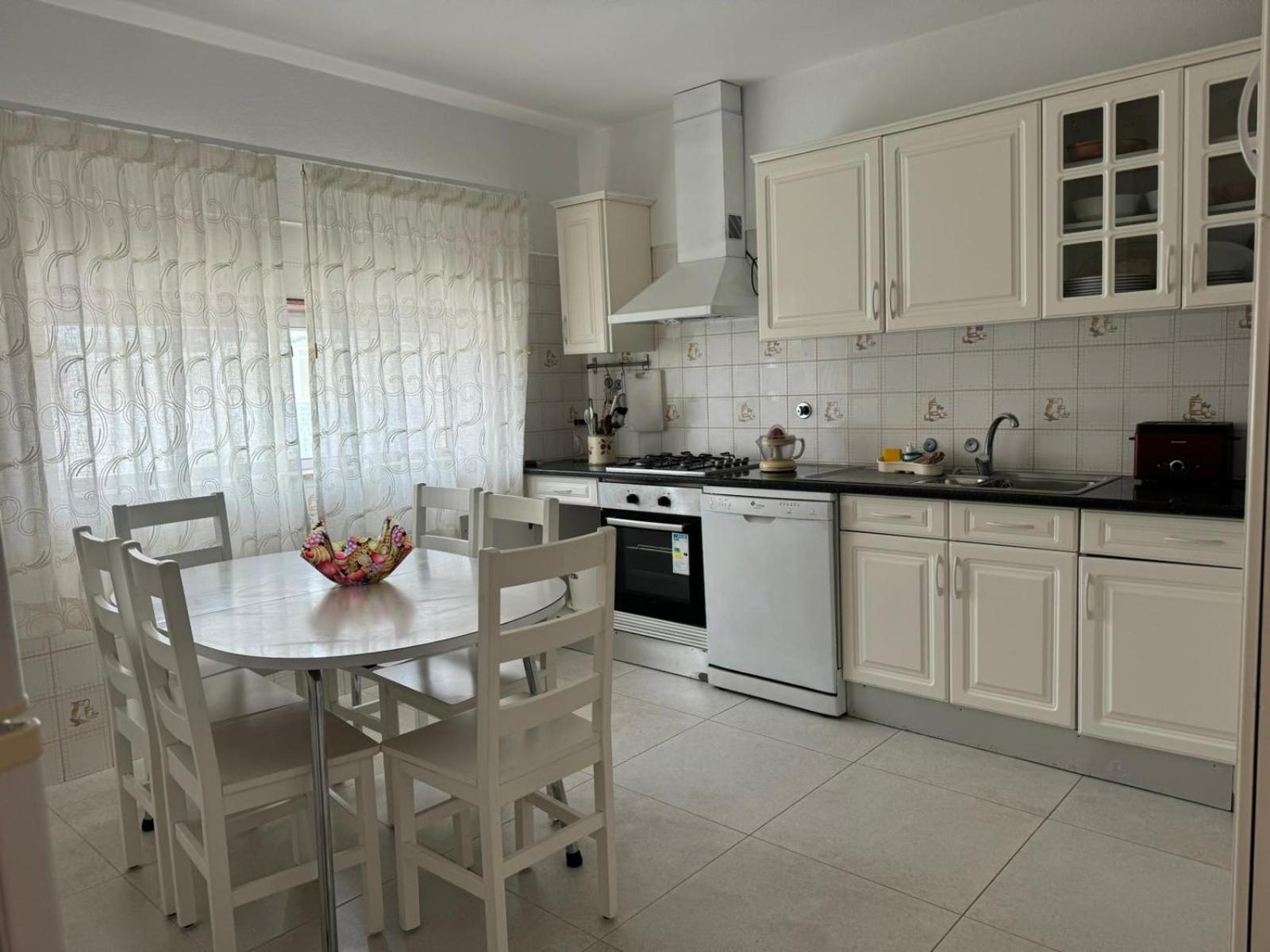 Апартаменты Casa Godinho Сан-Мартинью-ду-Порту Экстерьер фото